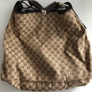 Gucci vintage horsebit hobo bag